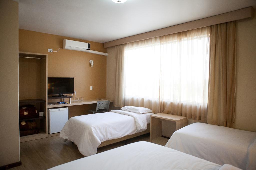 Hotel Palmeiras Laranjeiras do Sul Ngoại thất bức ảnh